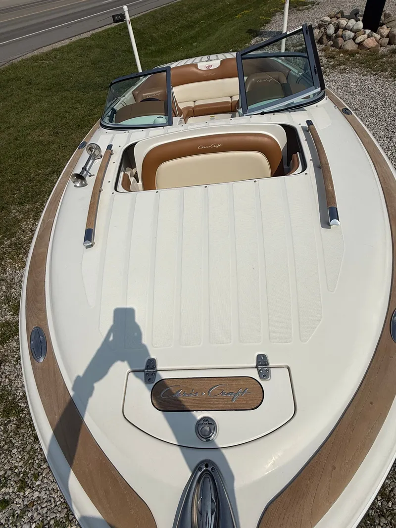 Slide: The Image of Chris-Craft 22 Lancer 2007 - 20