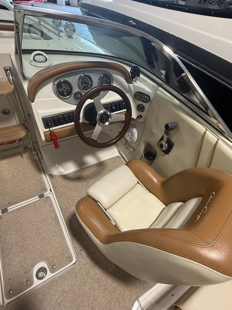 Slide: The Image of Chris-Craft 22 Lancer 2007 - 3