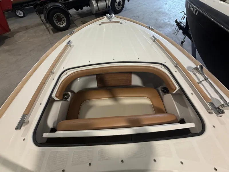 Slide: The Image of Chris-Craft 22 Lancer 2007 - 6