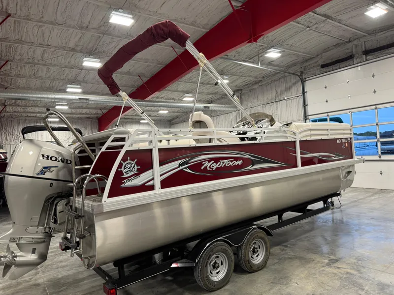 Slide: The Image of JC Manufacturing 21 Neptoon 2012 - 3