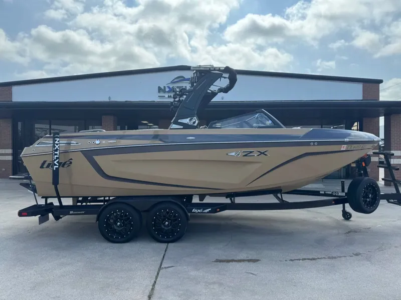 Slide: The Image of Tigé 23ZX 2023 - 1