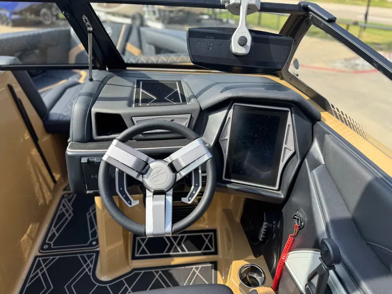 Slide: The Image of Tigé 23ZX 2023 - 14