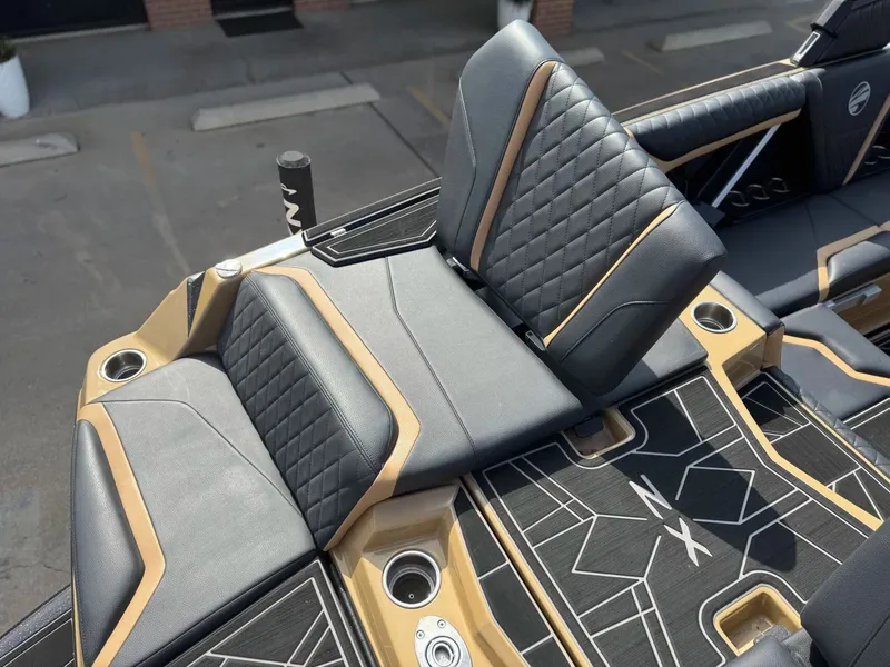 Slide: The Image of Tigé 23ZX 2023 - 7