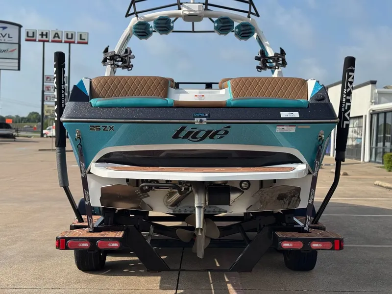 Slide: The Image of Tigé 25ZX 2023 - 4