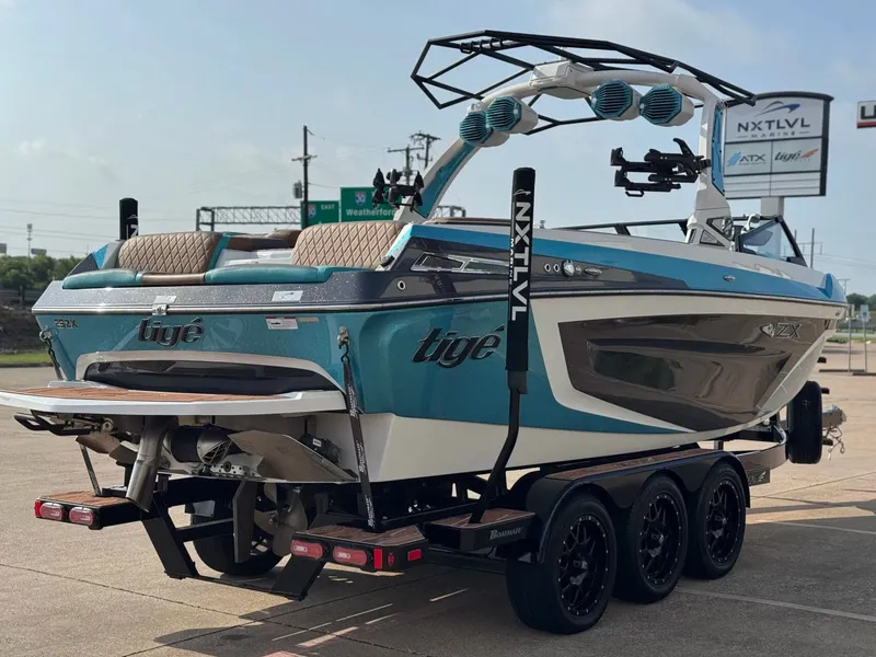 Slide: The Image of Tigé 25ZX 2023 - 5