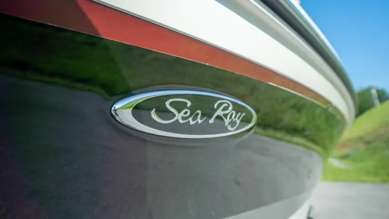 Slide: The Image of Sea Ray 190 SPX 4.3 2015 - 14