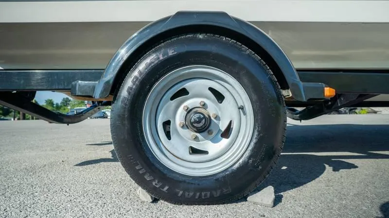 Slide: The Image of Sea Ray 190 SPX 4.3 2015 - 16