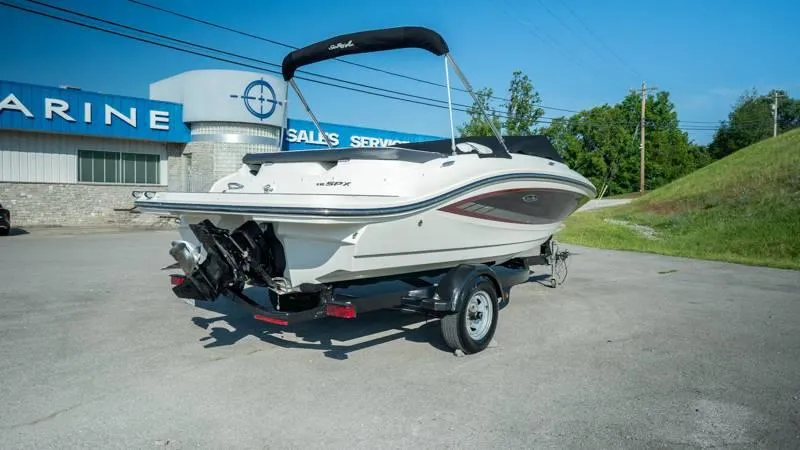 Slide: The Image of Sea Ray 190 SPX 4.3 2015 - 17