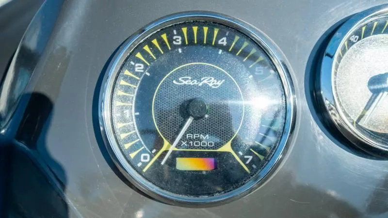 Slide: The Image of Sea Ray 190 SPX 4.3 2015 - 27