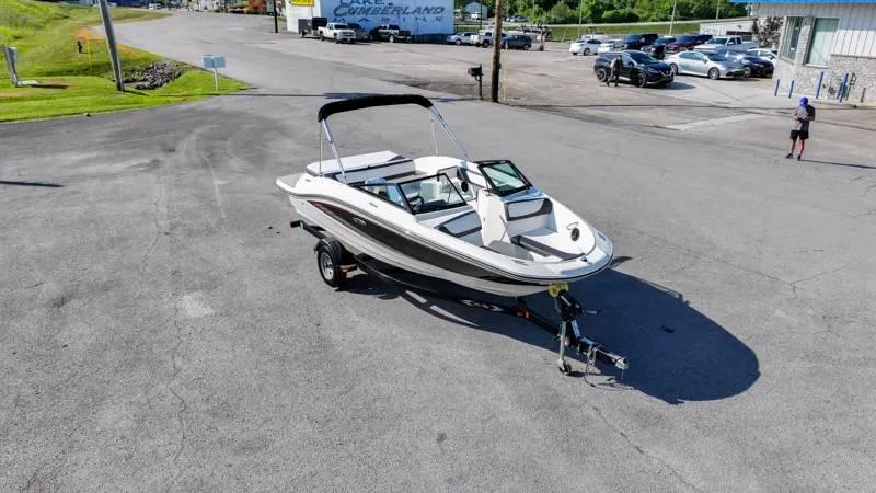 Slide: The Image of Sea Ray 190 SPX 4.3 2015 - 3