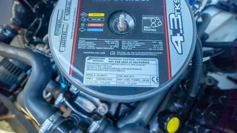 Slide: The Image of Sea Ray 190 SPX 4.3 2015 - 38