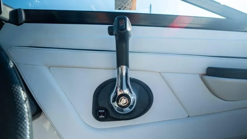 Slide: The Image of Sea Ray 190 SPX 4.3 2015 - 39