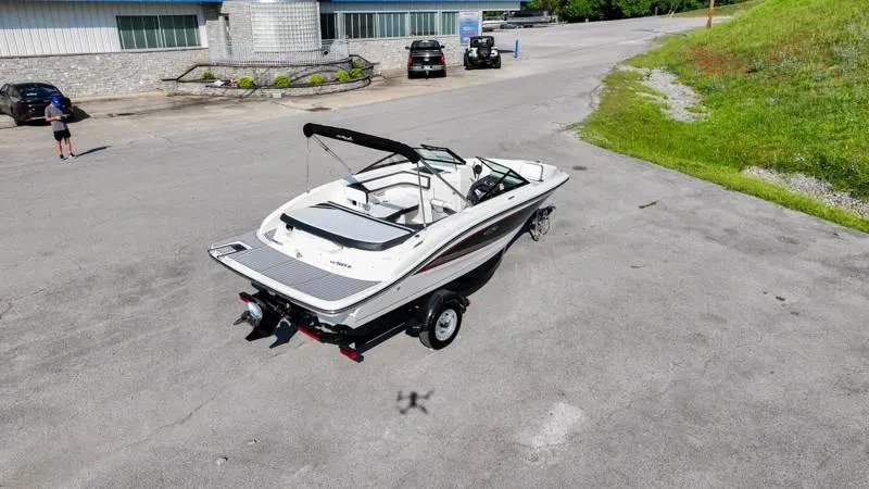 Slide: The Image of Sea Ray 190 SPX 4.3 2015 - 4