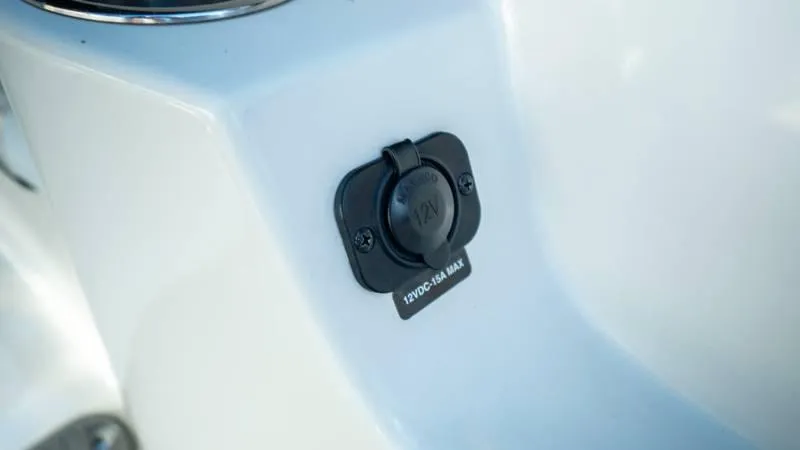 Slide: The Image of Sea Ray 190 SPX 4.3 2015 - 49