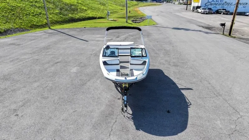 Slide: The Image of Sea Ray 190 SPX 4.3 2015 - 5