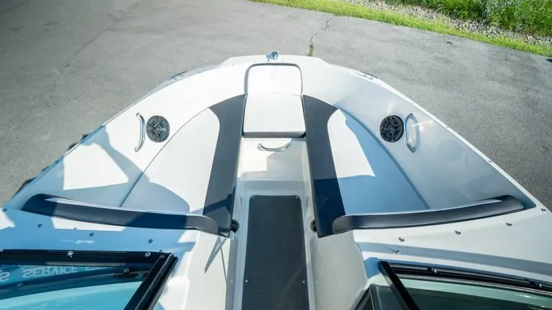 Slide: The Image of Sea Ray 190 SPX 4.3 2015 - 53