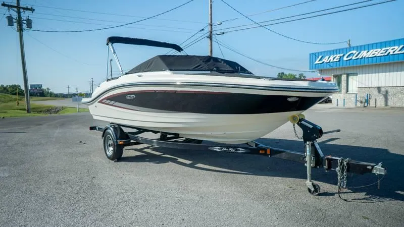 Slide: The Image of Sea Ray 190 SPX 4.3 2015 - 6