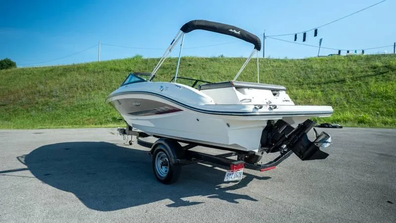 Slide: The Image of Sea Ray 190 SPX 4.3 2015 - 73