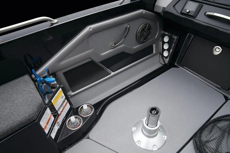 Slide: The Image of Ranger 620FS Cup-Equipped 2025 - 17