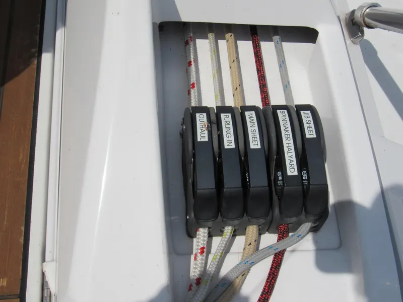 Slide: The Image of Control lines on a 2020 Beneteau Oceanis 46.1 sailboat, labeled for easy identification. - 20