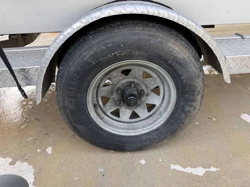 Slide: The Image of G3 18 Bay DLX 2018 - 14