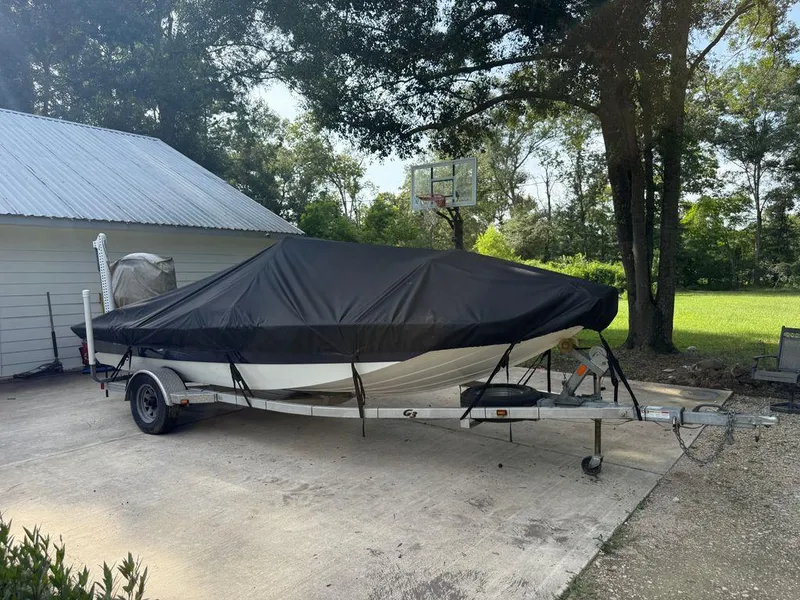 Slide: The Image of G3 18 Bay DLX 2018 - 19