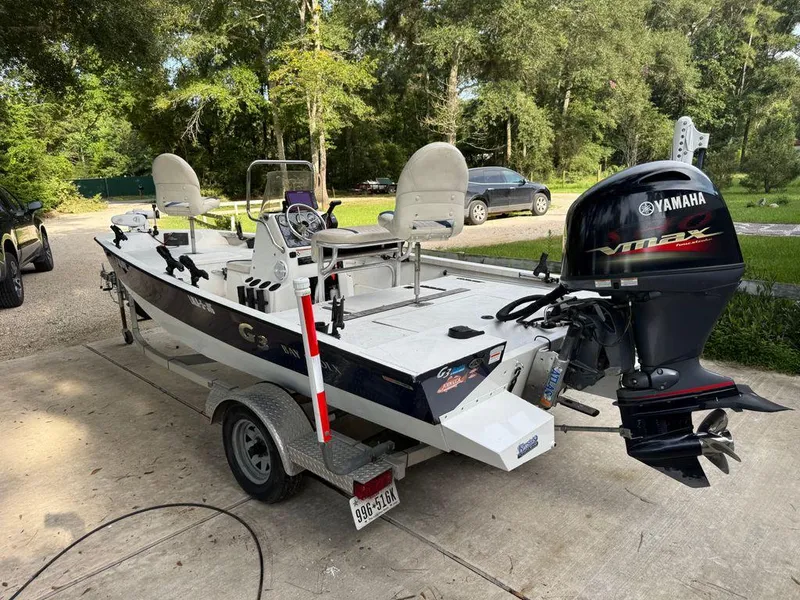 Slide: The Image of G3 18 Bay DLX 2018 - 2