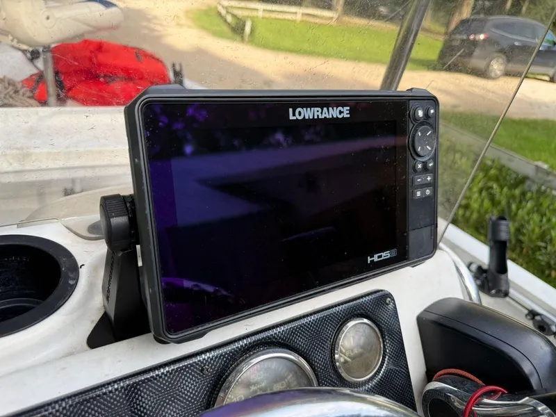 Slide: The Image of G3 18 Bay DLX 2018 - 4