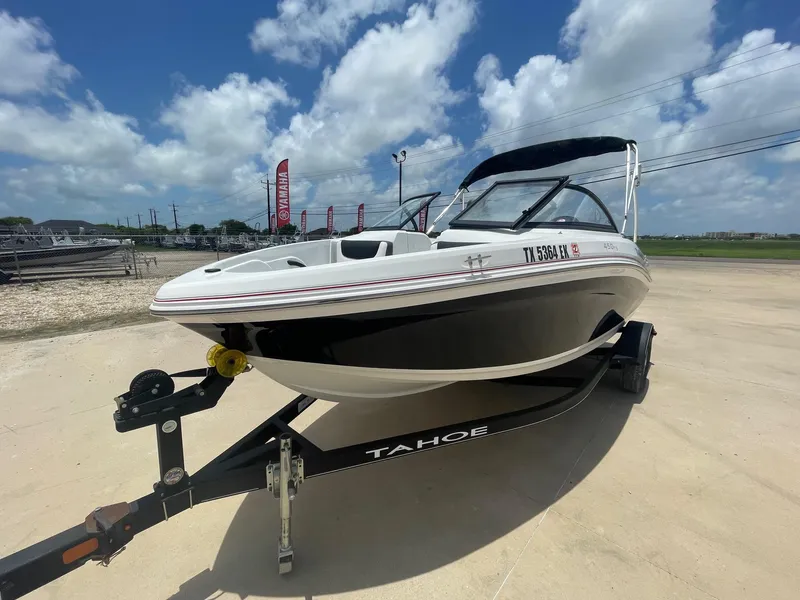 Slide: The Image of Tahoe 450 TS 2018 - 1