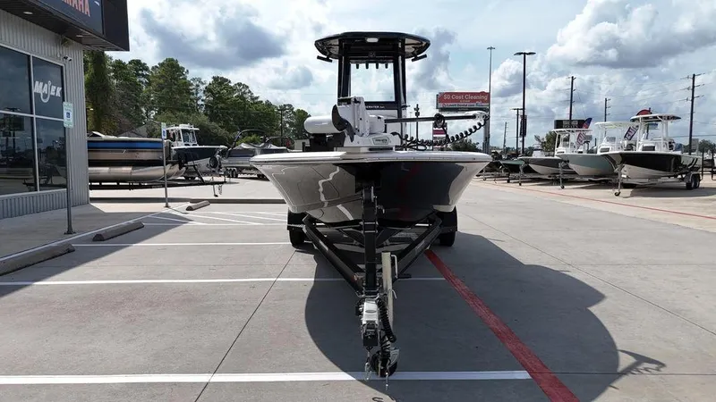 Slide: The Image of Tidewater 2410 Bay Max 2024 - 28