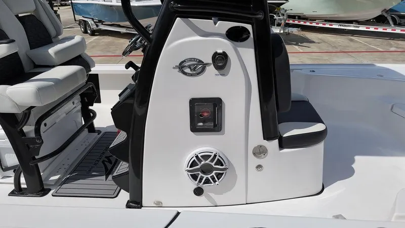 Slide: The Image of Tidewater 2410 Bay Max 2024 - 46