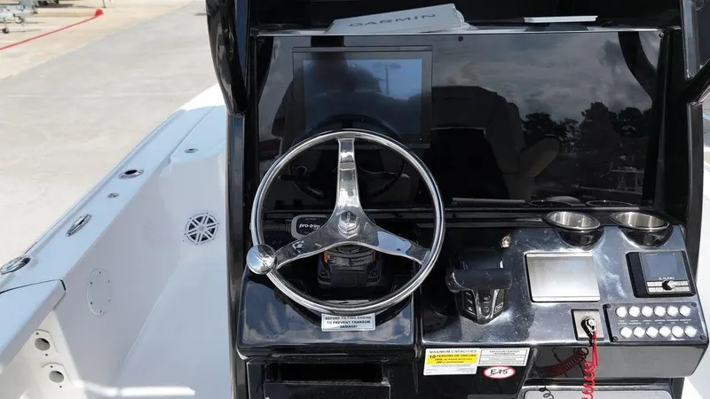 Slide: The Image of Tidewater 2410 Bay Max 2024 - 51