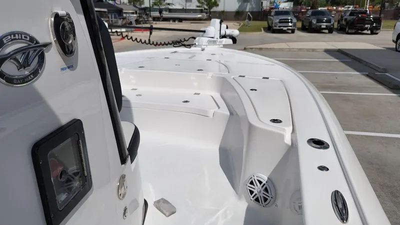 Slide: The Image of Tidewater 2410 Bay Max 2024 - 53