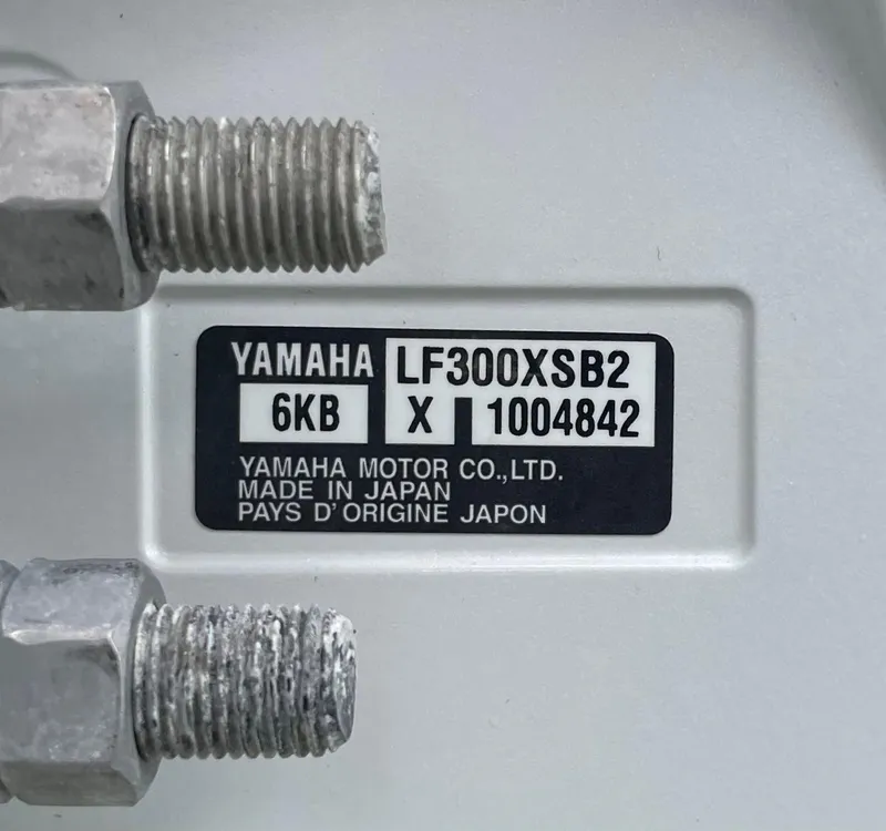 Slide: The Image of Sea Hunt Ultra 305 SE 2024 - 59