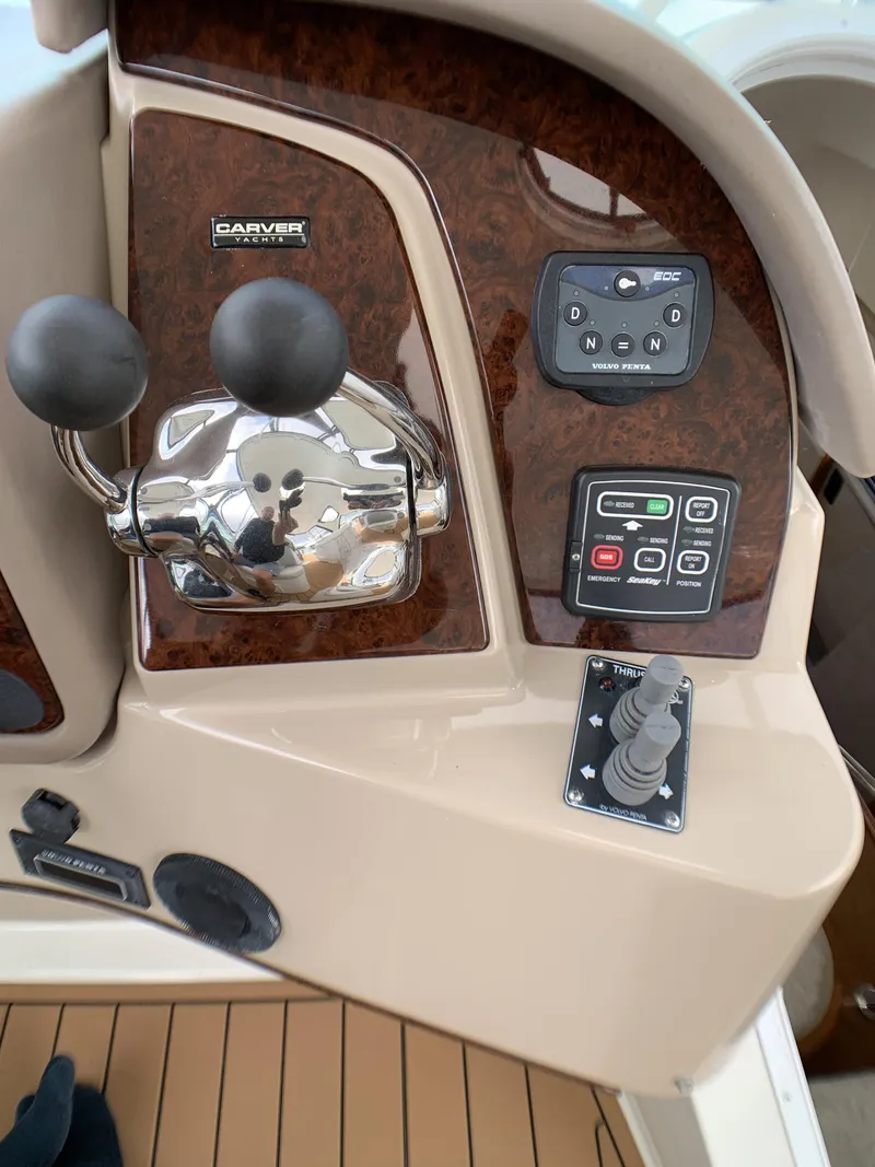 Slide: The Image of Control panel of a 2006 Carver 56 Voyager yacht. - 8