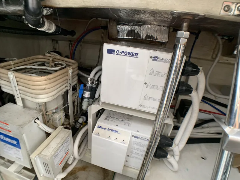 Slide: The Image of Carver Yachts 56 Voyager 2006 - 51