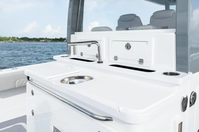 Slide: The Image of HCB 42 Lujo 2023 - 103