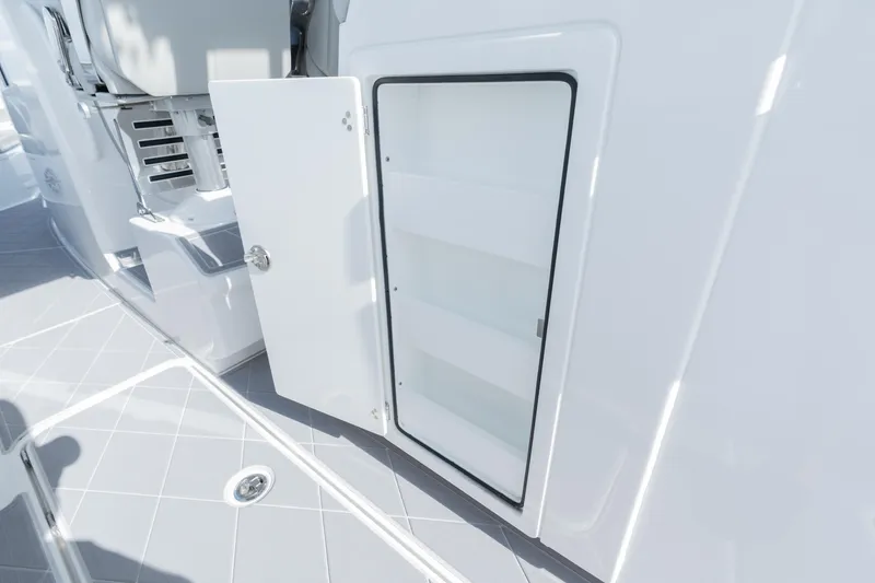 Slide: The Image of HCB 42 Lujo 2023 - 137