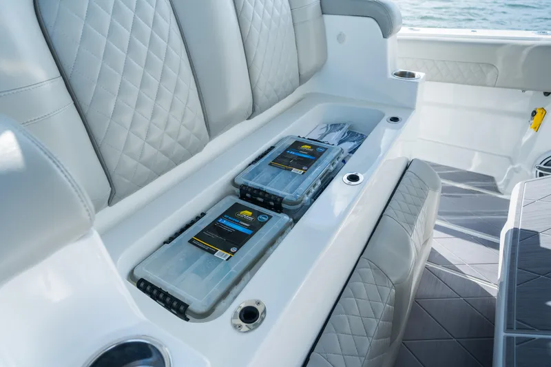 Slide: The Image of HCB 42 Lujo 2023 - 139