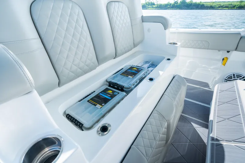 Slide: The Image of HCB 42 Lujo 2023 - 140