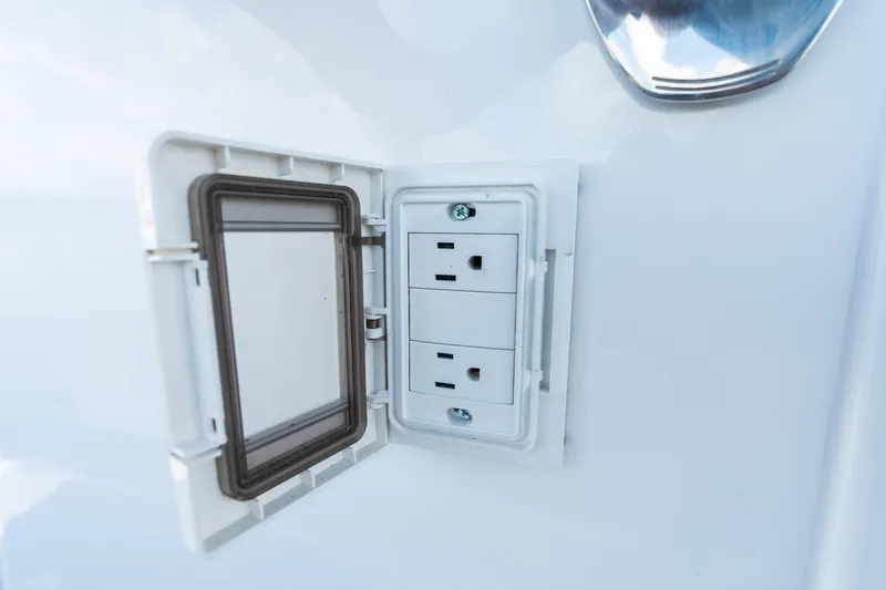 Slide: The Image of HCB 42 Lujo 2023 - 147