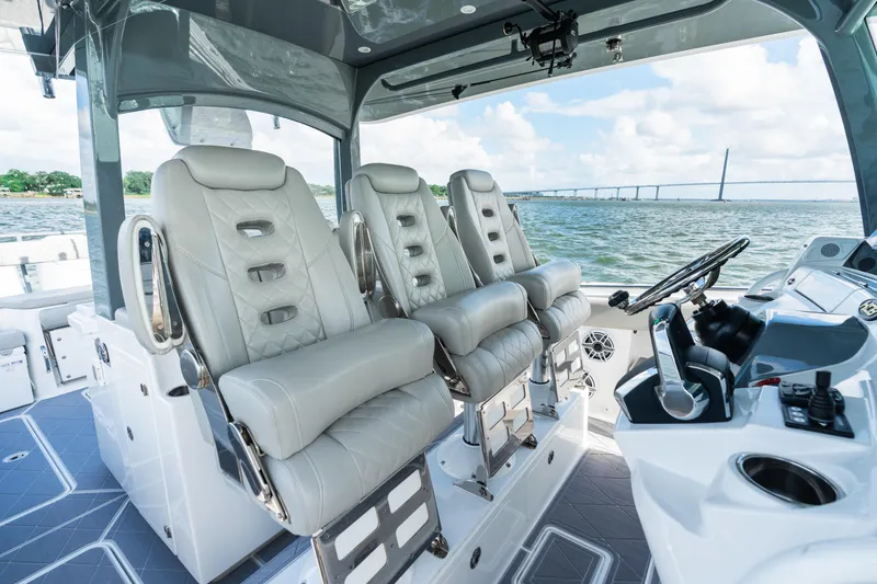 Slide: The Image of HCB 42 Lujo 2023 - 157