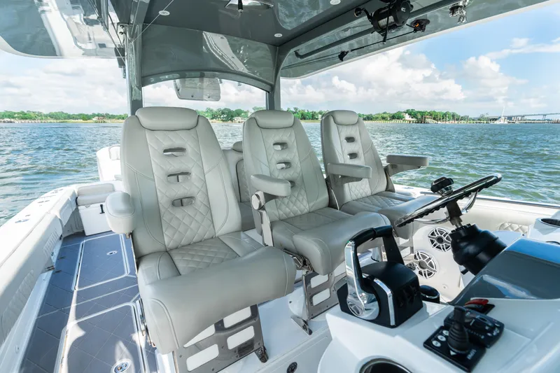 Slide: The Image of HCB 42 Lujo 2023 - 160