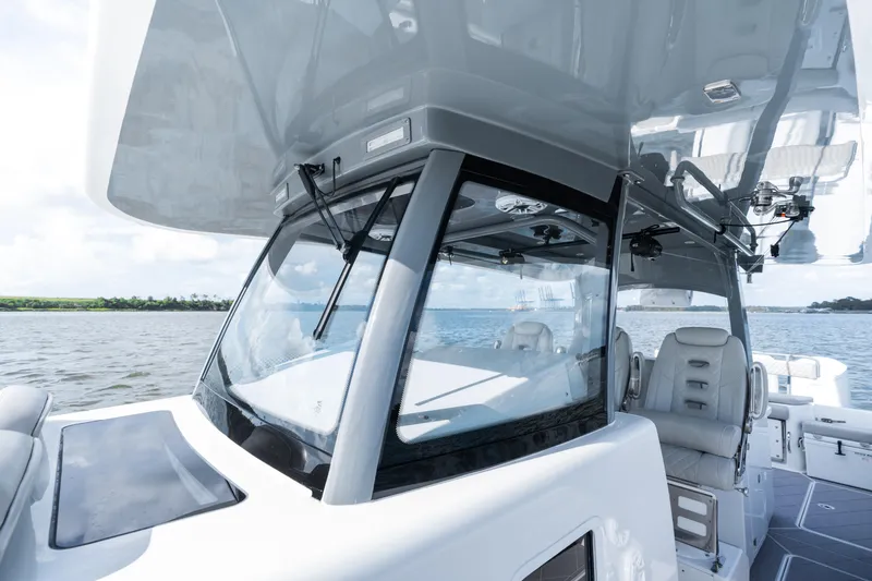 Slide: The Image of HCB 42 Lujo 2023 - 174