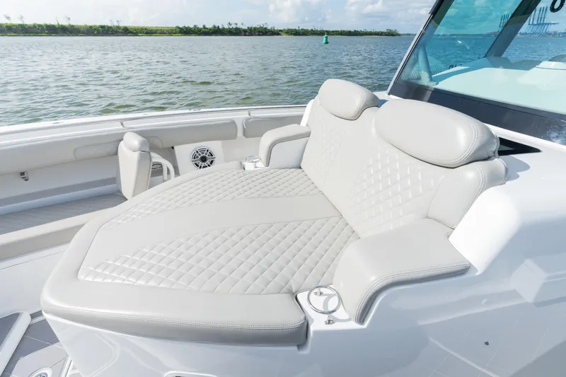 Slide: The Image of HCB 42 Lujo 2023 - 177