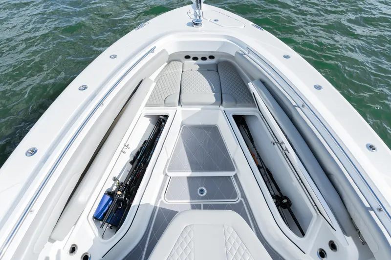 Slide: The Image of HCB 42 Lujo 2023 - 182