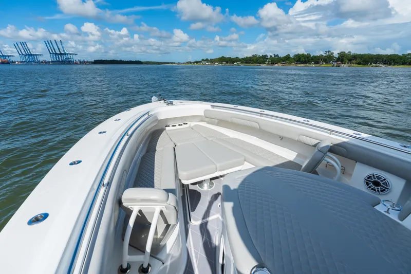 Slide: The Image of HCB 42 Lujo 2023 - 188