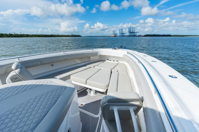 Slide: The Image of HCB 42 Lujo 2023 - 189