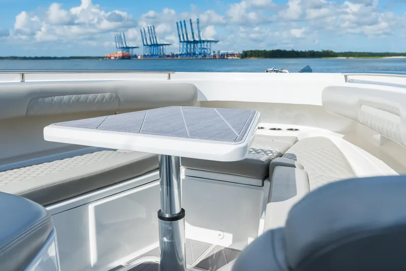 Slide: The Image of HCB 42 Lujo 2023 - 200