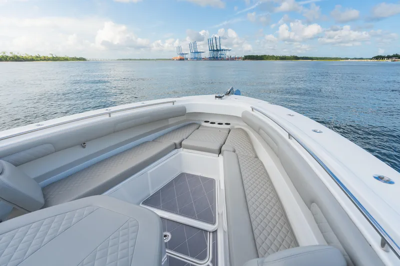 Slide: The Image of HCB 42 Lujo 2023 - 213